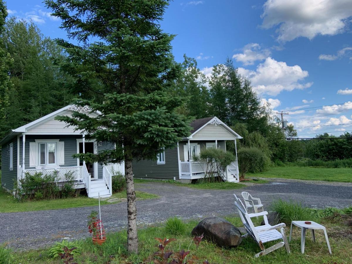 Motel & Chalets --Shefford-Waterloo- Habitation Forest Exterior foto